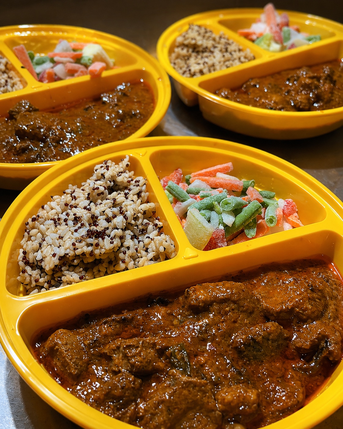 Black compartment meal trays